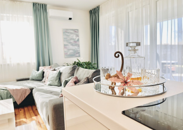 Bývajte ako v dome – 3-izbový byt so záhradou, terasou a parkovaním pre 2 autá