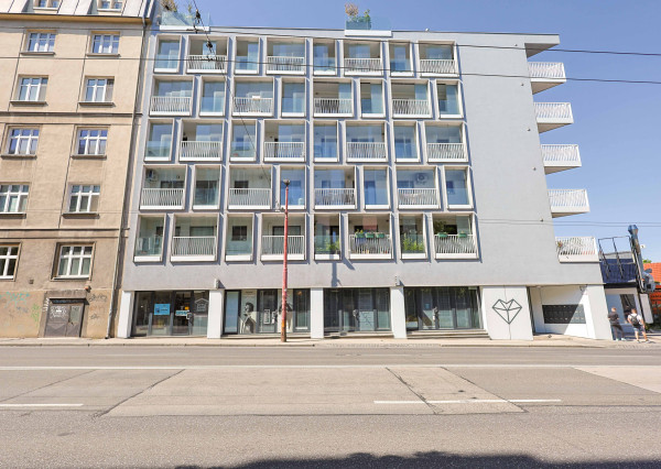 Výhodná ponuka! Garážové státie v Starom Meste – 33 500 €