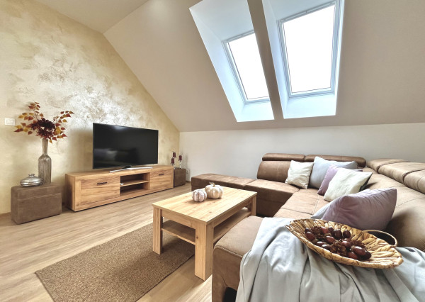 PRENÁJOM krásneho 3izb. bytu v centre obce Veľké Úľany