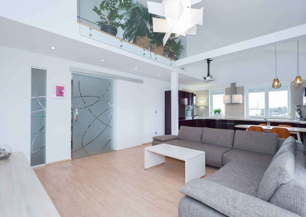 EXKLUZÍVNE NA PRENÁJOM | 5-IZBOVÝ MEZONET V HORSKOM PARKU, STARÉ MESTO