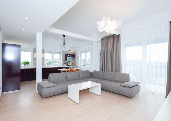 EXKLUZÍVNE NA PRENÁJOM | 5-IZBOVÝ MEZONET V HORSKOM PARKU, STARÉ MESTO