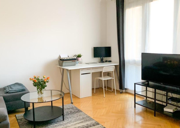 NA PREDAJ - 2 izb. byt  s balkónom- RUŽINOV