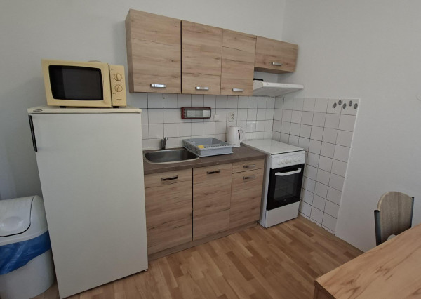 Na prenájom 1-izbový byt, Vlčie hrdlo – Ružinov, kompletne zariadený