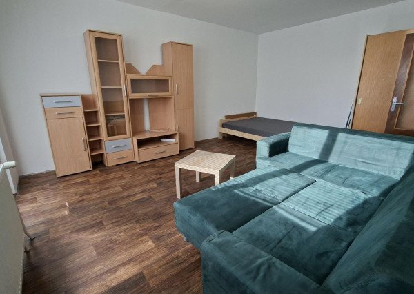Na prenájom 1-izbový byt, Vlčie hrdlo – Ružinov, kompletne zariadený