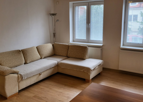 Prenájom 2‑izbového bytu v rodinnom dome – Bratislava, Záhorská Bystrica (Československých tankistov)