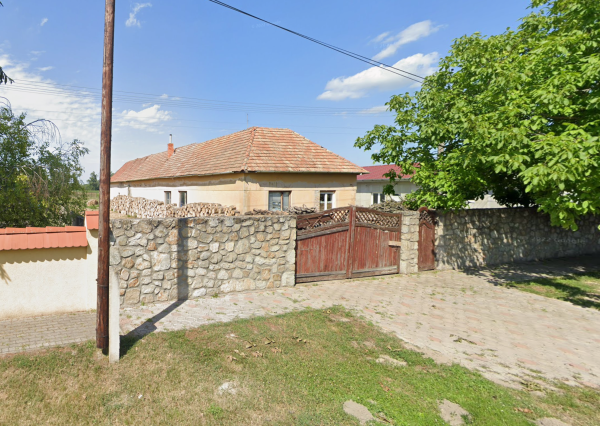 Na predaj rodinný dom s veľkým pozemkom a vinicou – Nové Osady, Veľké Úľany