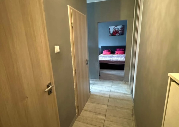 NA PRENÁJOM – ZREKONŠTRUOVANÝ 1-IZBOVÝ BYT | HRONSKÁ UL., BRATISLAVA – VRAKUŇA